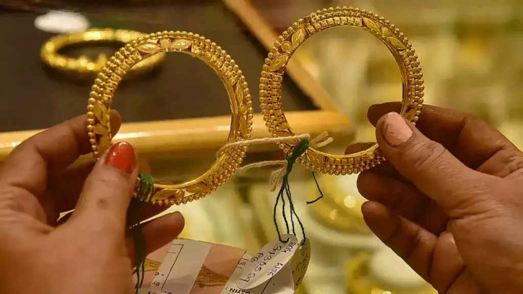 Exchange of Old Gold Jewelry in India: Essential Tips